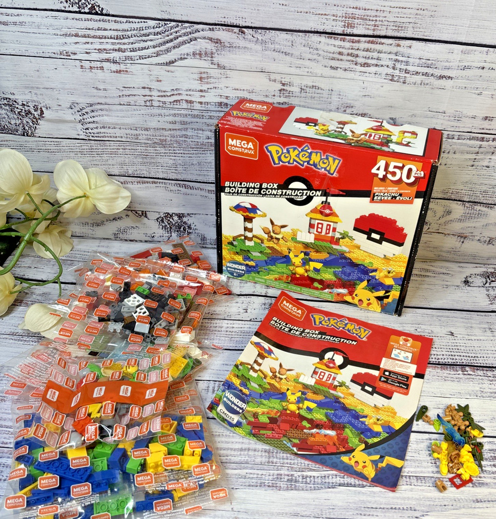 Mega Construx Pokemon 450 Pc Creative Building Box Pikachu Eevee Set open box